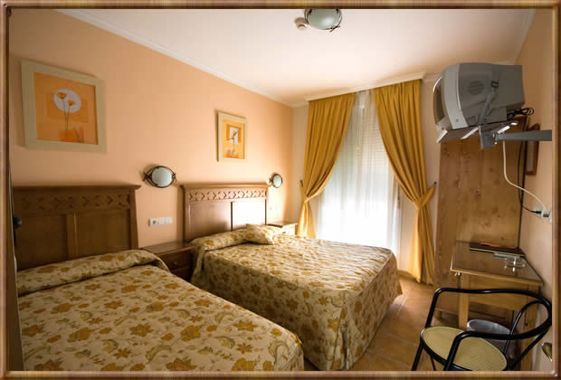hostal costa luz
